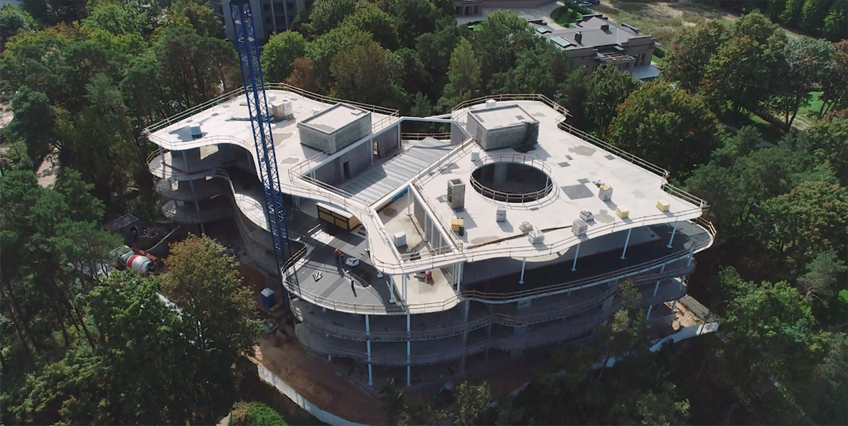 Ciel Rouge Création - Actualité - Modernité, luxe et nature: immeuble d'appartements et loisir à Jurmala, Lettonie