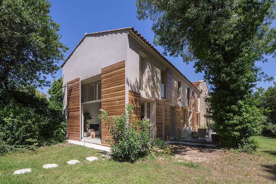 Maison Saint martin de la Garrigue architecture environnementale en France près de Montpellier